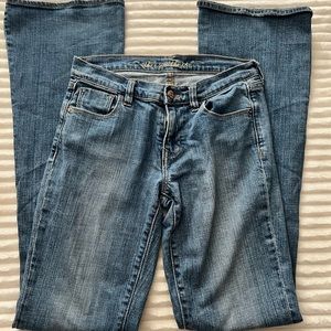 Old navy mid rise light wash y2k the sweetheart jeans